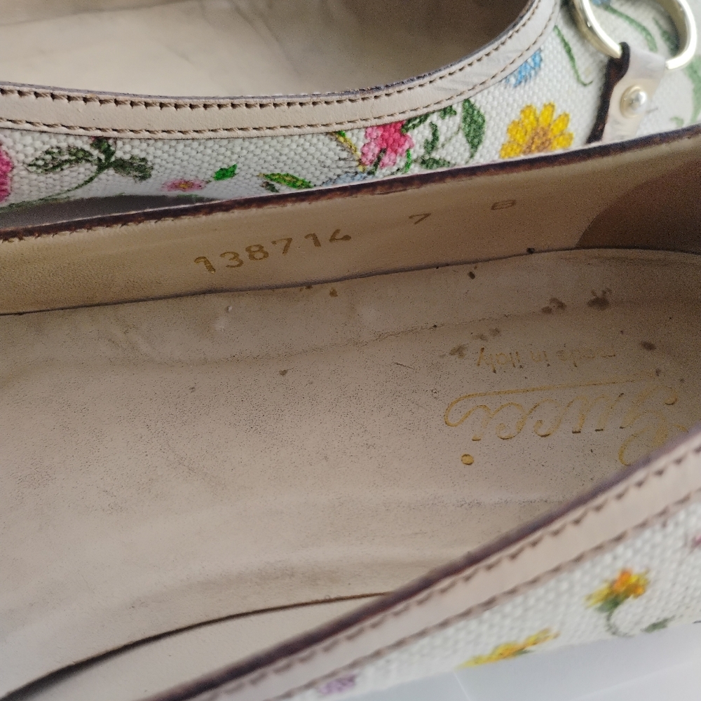 Gucci Floral Canvas Ballet Flats with Bamboo Horsebit - Cream, Red, Green, Brown - Picture 11 of 16